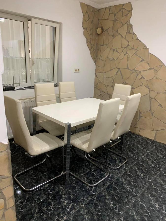 Magic Vendeghaz Apartment Abádszalók Bagian luar foto